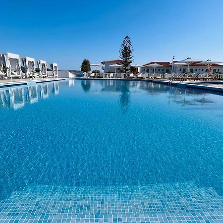 Sirenes Beach Resort Samos Town Exterior photo